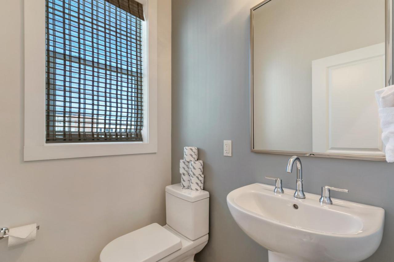 Holiday home Modern 4br Townhouse In Bienville