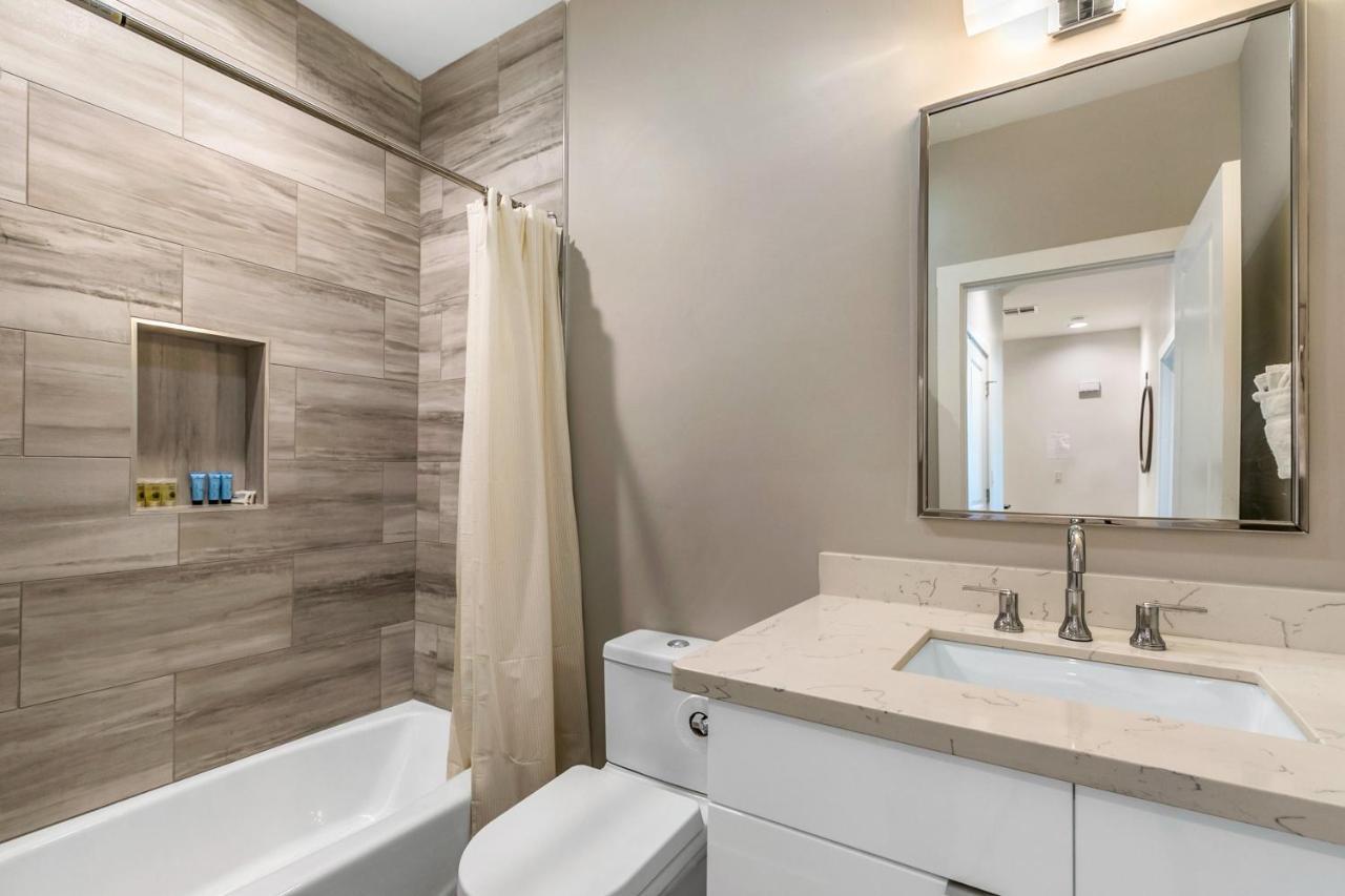Modern 4br Townhouse In Bienville New Orleans
