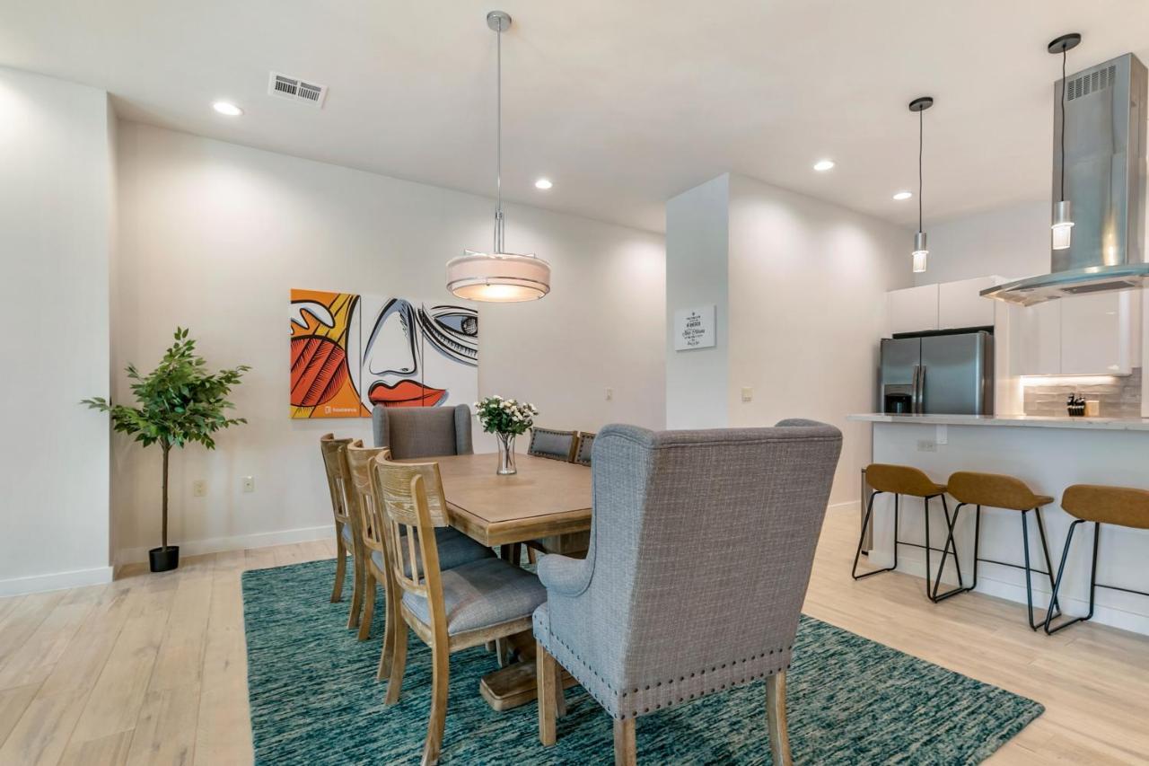 Holiday home Modern 4br Townhouse In Bienville